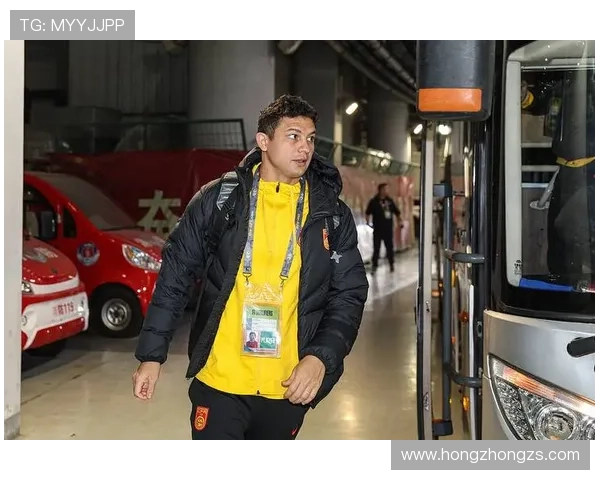 近几年退役足球明星的职业转型与人生新篇章探讨